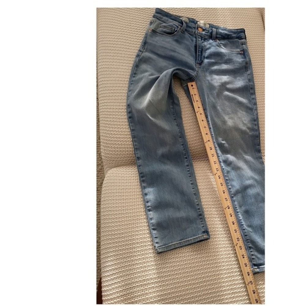Universal Thread Light Wash High‎ Rise Slim Straight Jeans 6R/28x26 - Picture 8 of 9